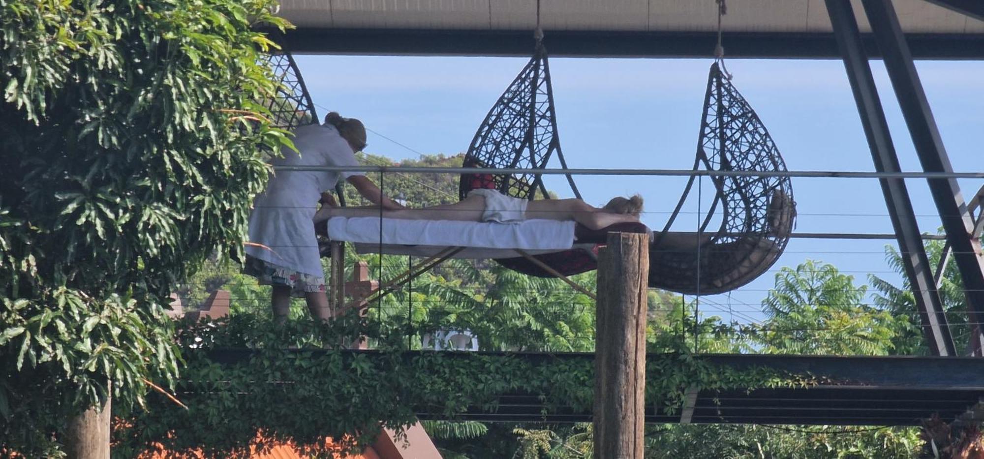 アルコ・ダ・カリェタ Torre Bella Gardensヴィラ エクステリア 写真